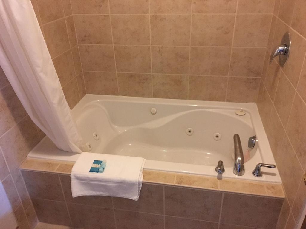 Lupine Inn Ред Лодж Екстериор снимка